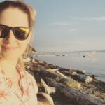 Alexandra Breckenridge Instagram – Made it to a beach!!!! #so excited to be out! 
#butstillsafe