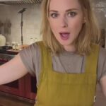 Alexandra Breckenridge Instagram –