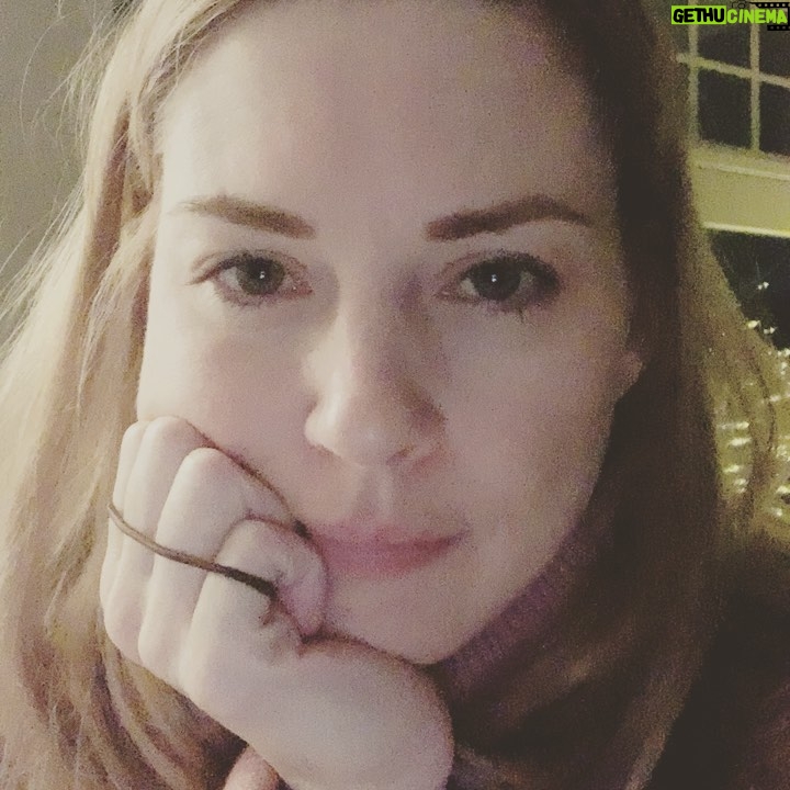 Alexandra Breckenridge Instagram - Happy thanksgiving! Share your favorite recipe with me??🥰