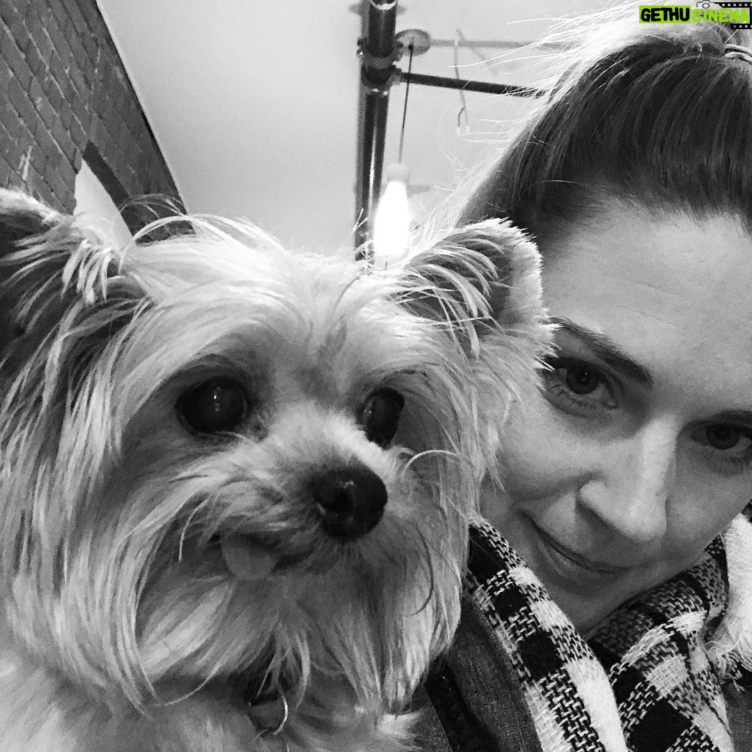 Alexandra Breckenridge Instagram - Annabelle and I coming to you live filming in Canada 🇨🇦