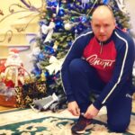 Alexey A. Petrukhin Instagram - #Sport it's Life ✊ Помните, Други, что важнейшим, даже ключевым фактором качественной жизни является #спорт... Он стимулирует организм к обновлению изнутри, выбрасывая нужные гормоны, вызывает #счастье и удовлетворение... Занимаясь спортом, вы чувствуете себя сильнее и живее 🙋‍♂️ Возвращается #тонус, хочется жить по настоящему! Во время пробежки всегда приходят нужные мысли и нужные решения! Поэтому, не откладывайте на понедельник! 🙏 А удобный и качественный #спортивныйкостюм посмотрите для себя и своей команды на @rusich_sport 👌 #рекомендую #проверено #спортсмен #РусичСпорт #Русич #Rusich #фитнесc #АлексейПетрухин #AlexeyPetrukhin Fitness One Новая Рига