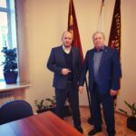 Alexey A. Petrukhin Instagram - #Monday 🙋‍♂️ Не виделись 13 лет, и тут опять стечение обстоятельств нас свело... Все знают старейшее в Москве предприятие #МОСТРАНСАГЕНСТВО 👈 Работает с 1957 года! Более 60 лет! Для истории это мгновенье... Для предприятия, это целая эпоха. #Эпоха становления, развития, напряженной борьбы за выживание в условиях перестроечного развала экономики в начале рыночных преобразований и, наконец, возрождения в новом облике - открытого акционерного общества "Мострансагентство". Всеми своими достижениями, превращением из небольшой конторы в структуре Главмостранса в крупнейшее в стране транспортно-экспедиционное предприятие, тем, что ему удалось выжить в тяжелые годы перестройки, своим сегодняшним процветанием, оно обязано генеральному директору Горину Виктору Сергеевичу, который в компании с 1981 года, а на должности руководителя с 1988 года 🤦‍♂️ Такие люди, такие встречи, вдохновляют ✊ Хотя мошенники и сегодня продолжают покушаться на активы компании! Вся жизнь в борьбе 🤞 #испытание #бизнес #директор #встреча Мострансагентство. Главный офис.