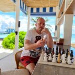 Alexey A. Petrukhin Instagram – ШАХМАТЫ — настольная логическая игра со специальными фигурами на 64-клеточной доске для двух соперников, сочетающая в себе элементы искусства (в том числе в части шахматной композиции), науки и спорта… 👈 Это из Википедии, и как коротко и точно! 

Я всегда замечаю, что те заведения, будь то рестораны, бары, гостиницы или офисы, в которых есть шахматы, они отличаются своей атмосферой и энергией… В этих местах более интереснее чтоль, хочется находиться, хочется вернуться… Вот интересно, почему так? 🤔 При этом не обязательно, что умеешь сам играть или не пробовал. Хотя вряд ли есть такие люди, кто не знает что такое #шахматы 😉 

И как рекомендация для тех кто выбирает остров на Мальдивах для отдыха, то на @rafflesmaldives шахматы есть везде, в каждом баре, ресторане, на пляже и принесут в номер с радостью! 👏 

#raffles #rafflesmaldives #postatravelnotes #ocean #postamagazine #maldives #indianocean #Мальдивы #индийскийокеан #вдохновение #ходконем #АлексейПетрухин #AlexeyPetrukhin Raffles Maldives Meradhoo