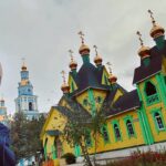 Alexey A. Petrukhin Instagram - #Ulyanovsk ✊ Так много Ленина, как в Ульяновске (или Симбирске), я ещё не видел 🤦‍♂️ Но я Ленина Вам не покажу... Потому что здесь есть много мест силы, мест интереснее и полезнее! Хотя историю нельзя отрицать, опасно... 🤔 Сегодня вечером серьезное мероприятие в #Аквамолл #Синема, где для Правительства в полном составе, во главе с Губернатором области, Ирина Петровна Купченко проведет двухчасовой урок истории, под названием #ПоследнееИспытание 🙏 Вот это правильная #пятница ✊ #Ульяновск #Училка2 #Училка #Храм #Церковь #Симбирск #Россияудивляет #аэрофлот