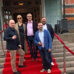 Alexey A. Petrukhin Instagram - #Chelyabinsk ☄ Я просто показал, какой #приз получит победитель, а на фото выглядит так, как будто я сам поймал этот #челябинскийметеорит на Фестивале #Предчувствие @predchuvstvie74 😉 Успел посмотреть второй фильм про #Мозг 👏 Браво авторам! Вывод очень правильный 👌 Показали с @olegtaktarov_official & @annachurina на АО #Конар @ao_konar нашу картину #ПоследнееИспытание (фото 4,5 и 6) 🤔 Провели встречу с молодыми журналистами студентами в #ЮУГУ (фото 8, 9) и успели провести встречу молодыми уральскими кинематографистами в #ЧГИК (фото 10) ✊ Ну и попробовали на вкус ресторан #Сицилия и #Облака 👍 #рекомендую 🤗 Спасибо огромное #Челябинск Chelyabinsk, Russia