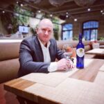 Alexey A. Petrukhin Instagram – ЧЕЛОВЕК СОСТОИТ ИЗ ВОДЫ НА 60-80%, ЗАДУМАЙТЕСЬ 🙏 Это значит наше тело это то, что мы пьём… 🤔 Т.е скажите какую воду Вы пьёте, и будет легко определить Ваше #здоровье 🙋‍♂️ 

Посещение ресторана или кафе, как правило, часто начинается с воды… От себя скажу, я люблю чистейшую  природную воду, и в качестве рекомендации, советую #TASSAY @tassay_water 👈 в составе этой воды есть все необходимые организму микроэлементы, такие как: #магний #калий #натрий и #кальций. Более того, эту воду добывают в скважине на глубине 250 метров в предгорьях Тянь-Шаня, т.е где экология пока эталонная. И эта #вода не только очень вкусная, но и красиво оформлена – в яркой стеклянной бутылке 👌 Вот Вам моя #рекомендация – тщательно выбирайте что пить 🙏

#tassay_water #Тассай #минеральнаявода #вкусно #живаявода #водныйбаланс Mukuzani restaurant