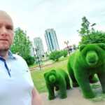 Alexey A. Petrukhin Instagram – ВАЖЕН НЕ РАЗМЕР МЕДВЕДЯ В ДРАКЕ, А РАЗМЕР ДРАКИ В МЕДВЕДЕ ✊ Я это усвоил.

Позади несколько тысячелетий цивилизации, но мы остались дикими зверями. Вся наша цивилизованность и воспитанность быстро слетает в тот момент, когда подвергаемся малейшему риску. Даже не нужно скрести, чтобы обнажить нашу врожденную агрессию. #Смелые люди охотно вонзают свои клыки в горло соперника, если он перешел им дорогу или покусился на добычу.

Не стоит думать о том, что рекомендуется быть последним негодяем, подонком и мерзавцем. Под агрессией понимается умение #бытьсильным, твердым, уверенным, безжалостным и эгоистичным. Но именно тогда, когда требуется.

Как стать агрессивным? Будь тем, кто обязательно даст сдачи вдвое сильнее… Будь тем, кем нельзя крутить, вертеть или обижать. С тобой должно быть опасно связываться, а делать врага тем более… Себе дороже… 🤫

ВАЖЕН НЕ РАЗМЕР МЕДВЕДЯ В ДРАКЕ, А РАЗМЕР ДРАКИ В МЕДВЕДЕ ✊ 

#медведь #звери #людизвери #мотивация #агрессия #сила #Грозный Грозный Чечня