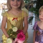 Alexia Mori Instagram - Le lancer de bouquet c’était pour me tuer 😂