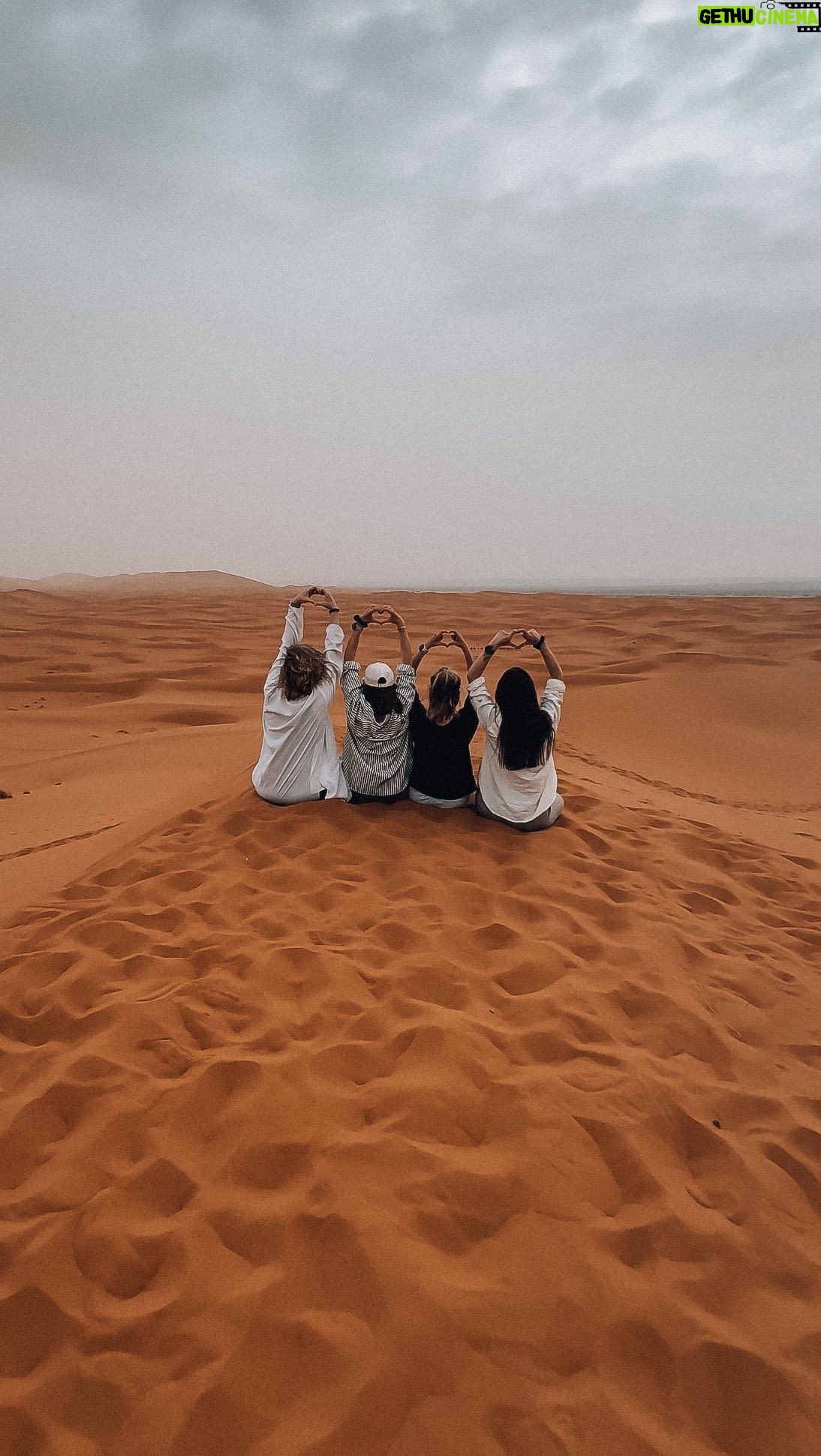 Alexia Mori Instagram - Tag ta bestie avec qui tu aimerais partager ce voyage ❤️ Grâce au voyage on peut le dire une amitié forte est née ❤️