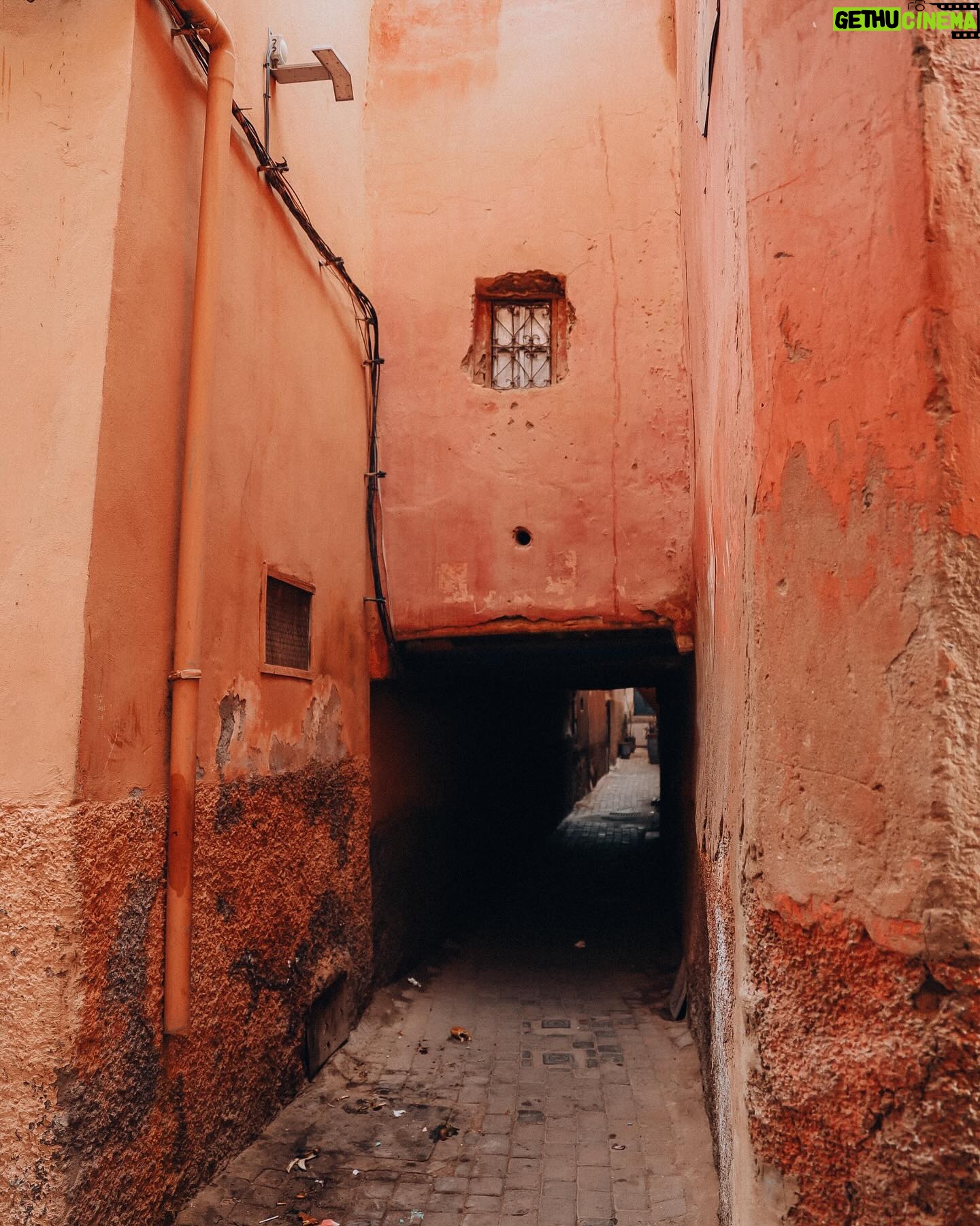 Alexia Mori Instagram - Partage de quelques clichés de ce matin. Vous avez déjà visité le Maroc d’ailleurs ? Collaboration commerciale avec @cheerzfr