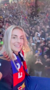 Alexia Putellas Instagram - 💙❤️💙❤️