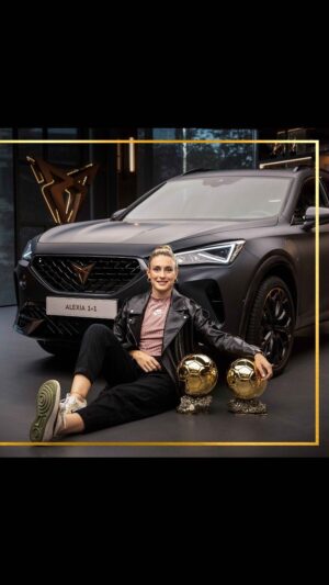 Alexia Putellas Instagram - “Orgullosa de compartir mi segundo #ballondor con la #CUPRATribe. Gracias a todos por vuestro apoyo y a @cupra_esp por hacerme disfrutar de mi #CUPRAformentor”