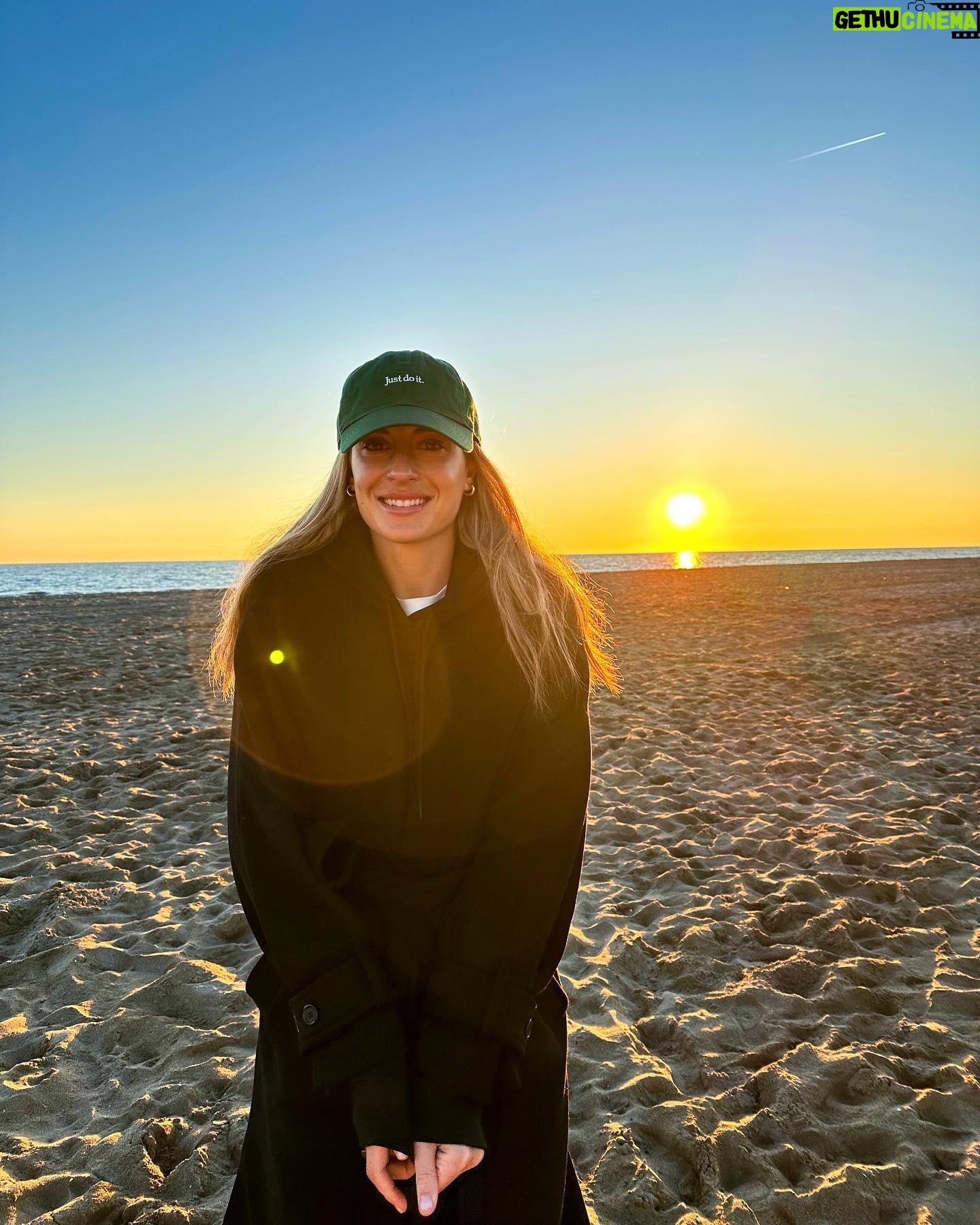Alexia Putellas - 423.2K Likes -