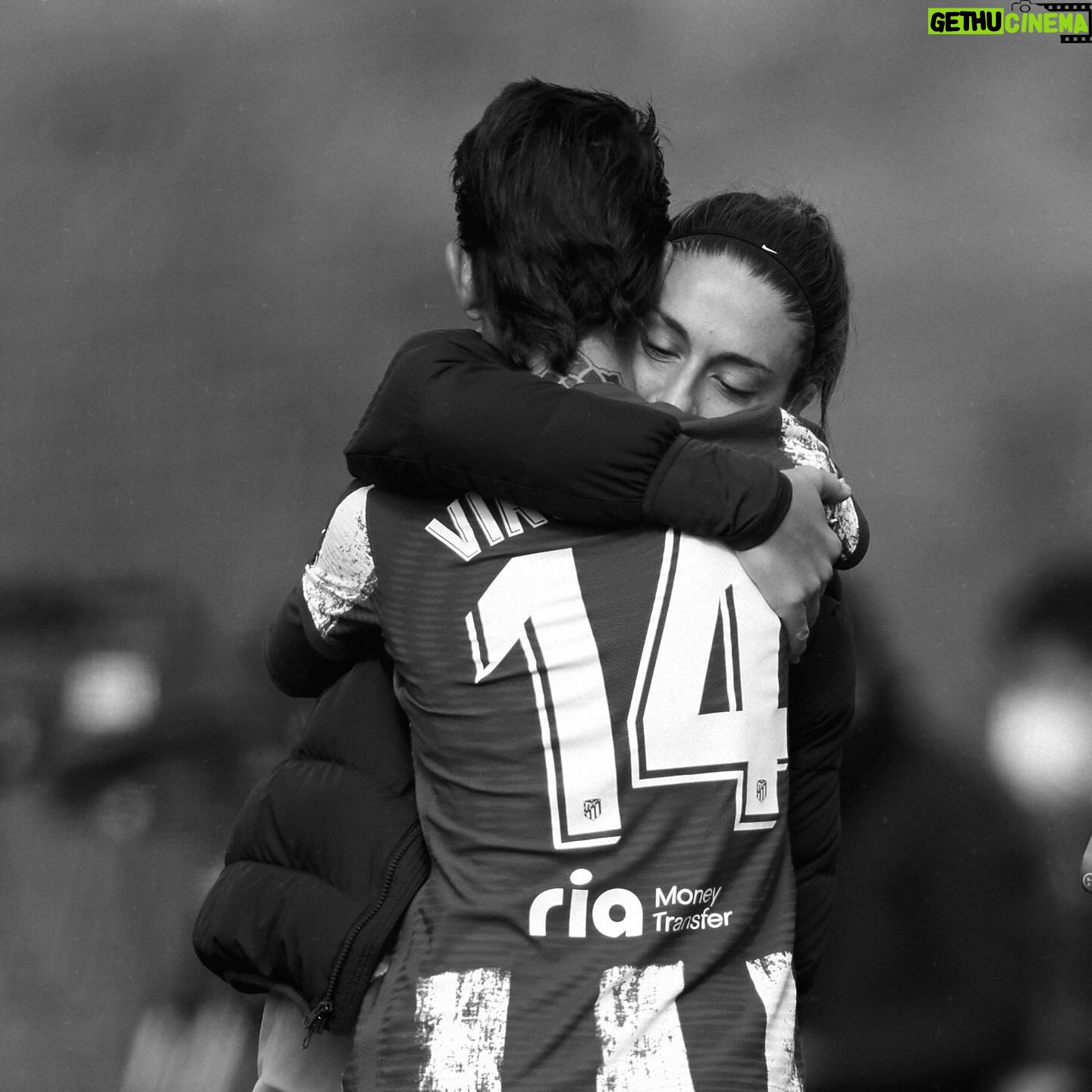 Alexia Putellas Instagram - hoy es 11/1 y algunas de estas fotos me inspiran