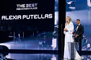 Alexia Putellas Instagram - Thank you to everyone who voted for me to win this amazing award.

Thanks also to my family and friends, my teammates, the coaching staff, the club and its employees, all the fans and all the people who helped me along the way.

Congratulations to all the winners!