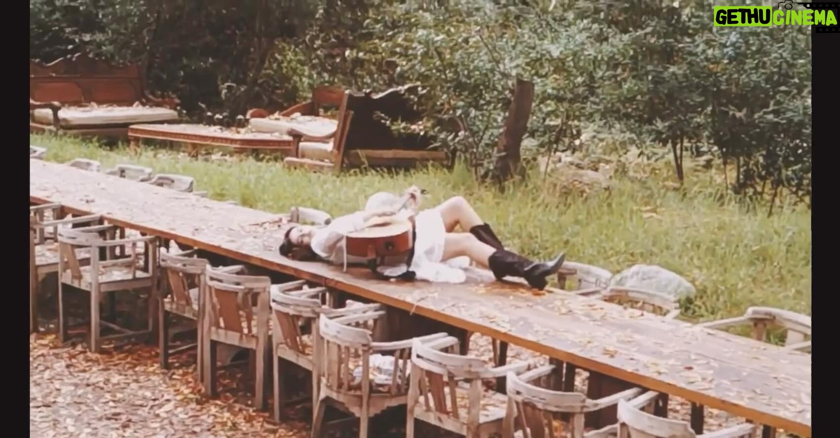 Alexis Jayde Burnett Instagram - 3 songs - tonight <3 so many tears🥲🥲 i’m so excited