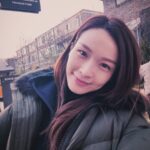 Ali Lee Instagram - 若 覺 快 樂 太 難 只 因 活 得 不 夠 簡 單 ☘️ :) #ALife