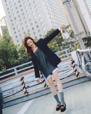 Ali Lee Instagram - 沒再問自己行不行，只要問自己想不想，足夠想 就會行。
記住自己想要的，而不是所恐懼的。

#💪🏻 
#ALife