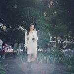 Ali Lee Instagram – 近幾年的倒數都是靜靜的、輕輕的帶過 生怕被牽起甚麼似的。

二三年 說不上好也沒有想像的差，當一覺醒來好的壞的都變二三事。
二四年 沒剩多久，如果餘下是一種累積，但願幸運依舊 不必倒數。

#Countdown 
#ALife