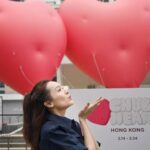 Ali Lee Instagram – 元宵佳節．花好月圓🌸

祝大家心心雙印、手手雙連、雙依雙伴

我與小丸子及花輪同學送上祝福❤️

今日是Chubby hearts 留港的最後一天，跟與你心連心的人去打卡吧💞

#CHUBBYheartsHK #CHUBBYhearts #HongKongDesignCentre #HKDC #香港設計中心 #MegaACEFund #ipshkg @hkdesigncentre @ipshkg