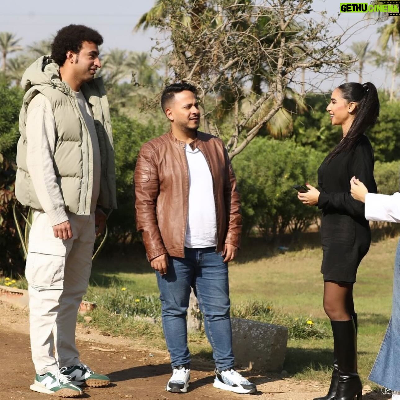 Ali Rabie Instagram - فيلم#عالماشي 🍿🎬☺️ @ayahsamaha @karimafifi1 @mohamed.radwanofficial @salahabdallah @mohamedelkhabeiry