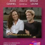 Alice Braga Instagram - Contagem Regressiva! É amanhã (19/02) o Cinema de Fachada no Museu do Pontal, no Rio de Janeiro, com exibição de “Eduardo e Mônica", filme dirigido pelo René Sampaio, inspirado na música do Renato Russo. Os ingressos estão esgotados mas o Museu irá disponibilizar 40 ingressos a serem distribuídos no local amanhã as 18h Então corre lá para cantar comigo e com o Gabriel Leone. @museudopontal @cinemadefachada