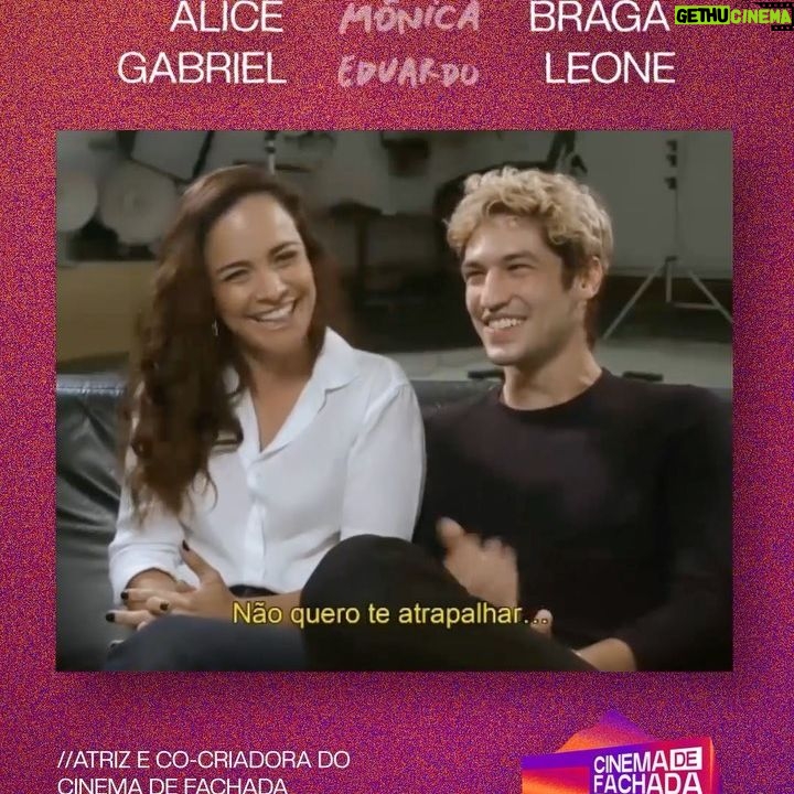 Alice Braga Instagram - Contagem Regressiva! É amanhã (19/02) o Cinema de Fachada no Museu do Pontal, no Rio de Janeiro, com exibição de “Eduardo e Mônica", filme dirigido pelo René Sampaio, inspirado na música do Renato Russo. Os ingressos estão esgotados mas o Museu irá disponibilizar 40 ingressos a serem distribuídos no local amanhã as 18h Então corre lá para cantar comigo e com o Gabriel Leone. @museudopontal @cinemadefachada