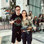 Alice Braga Instagram - A caminho da pré-estreia de #oesquadrãosuicida tão feliz, pensando o quanto sonhos podem se tornar realidade. Sempre quis trabalhar com ele. Além de um diretor brilhante, é um ser humano incrível. Tanta admiração e carinho. Obrigada por esse presente que foi fazer Sol @jamesgunn 🤍 • On my way to the premiere of #thesuicidesquad so happy, thinking that dreams do come true. I always wanted to work with him. He is not only brilliant but an incredible human being. So much admiration and love Thank you for this gift that was to play Sol @jamesgunn 🤍⚡️ Movie is out on the 5th!!!! Its AMAZING and insanely funny