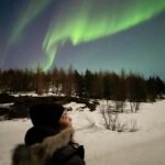 Alice Braga Instagram – Islândia, 2022
Filmando RETREAT (que estreia em breve!)
Ver a aurora boreal foi um dos momentos mais lindos que vivi na vida.
Amo filmar em lugares inusitados que me proporcionam essas experiências inacreditáveis. 
#TBT