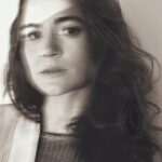 Alice Braga Instagram - Dessas coisas legais de fazer na vida: fotografar a coleção collab da @neriage_ com @stellaartoisbrasil, com um monte de gente querida por perto, peças lindas e uma cervejinha gelada (sempre disse que era boa de bar). O meu dia de modelo foi do jeito que eu gosto, no tempo de ser feliz hoje.   Todos esses looks lindos, criados pela @rafaellacaniello, já estão na loja da Neriage. Aliás, qual o seu favorito nas fotos?   #StellaArtois #VidaArtois #SPFW #publi #apreciecommoderacao