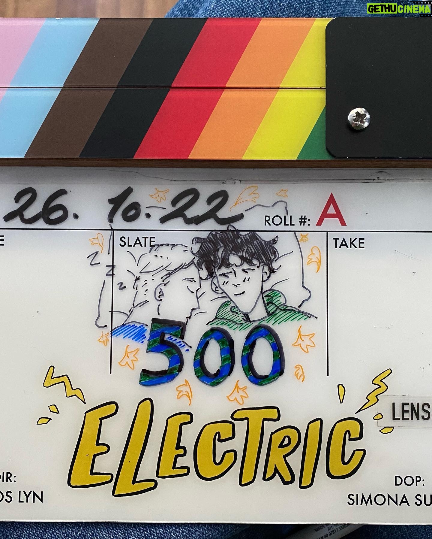 Alice Oseman - 0.9 Million Likes - So so deeply proud of and grateful to the entire cast and crew of Heartstopper S2!!! Despite so many new challenges, everyone worked so hard and gave it their all and I’m just so completely in love with this show we’ve made. I feel very lucky!!