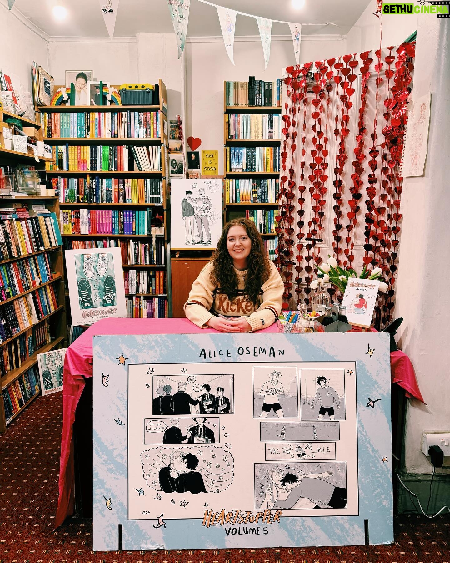 Alice Oseman Instagram - Thank you so much to everyone who came to see me on my little book tour this week, and thank you to the bookshops for having me!! It was so lovely to meet so many readers (and cute dogs!!) 📚