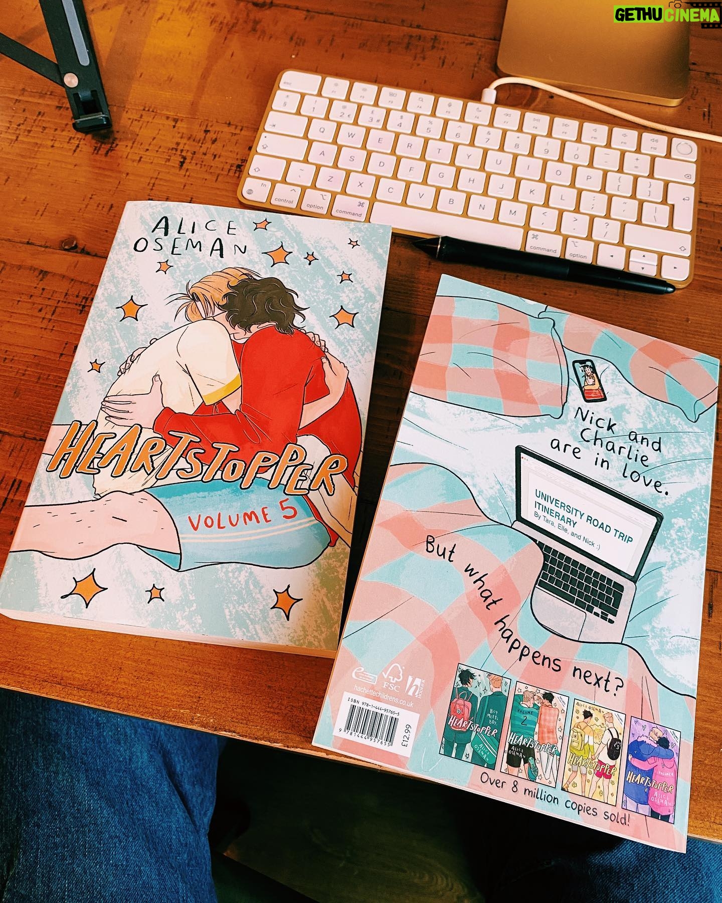 Alice Oseman - 532.9K Likes - I have Volume 5 in my hands!!!! I’d forgotten what it feels like to hold a new book of mine 🥹 Not long until Vol 5 is released! December 7th!!!