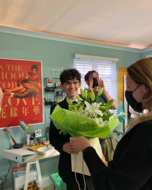 Alice Oseman Instagram - So so deeply proud of and grateful to the entire cast and crew of Heartstopper S2!!! Despite so many new challenges, everyone worked so hard and gave it their all and I’m just so completely in love with this show we’ve made. I feel very lucky!!