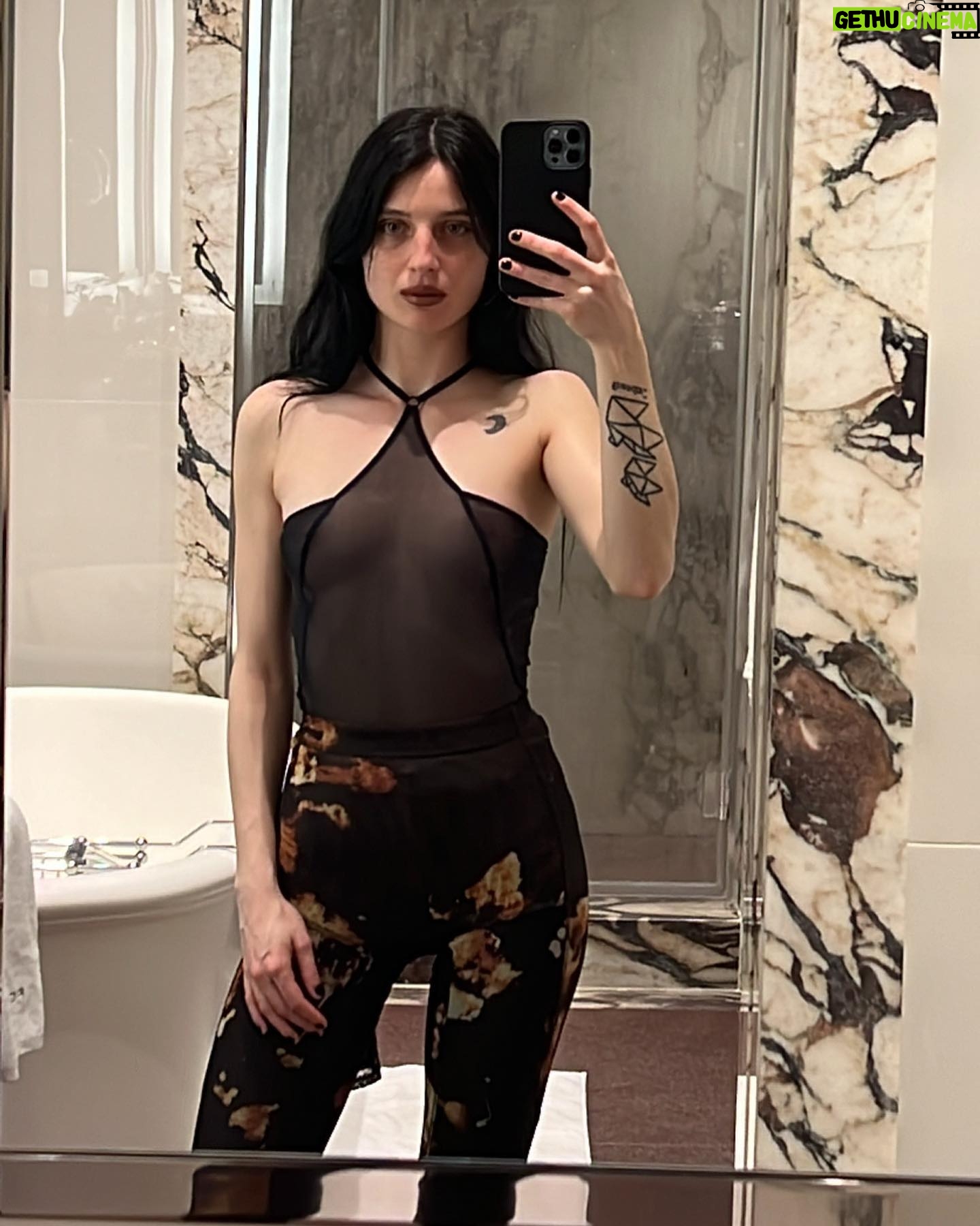 Alice Pagani Instagram - cute pictures from my gallery