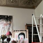Alice Pagani Instagram - 2023 is starting and we have been furnishing our new country house for weeks. Our puppies love the new fireplace and yesterday we cooked chestnuts in it. It was magical. I am grateful that I spent these holidays in a warm house and for receiving so much love.