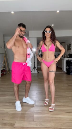 Alicia « Shanna » Kress Instagram - Barbie et Ken du Bl€d 📸😂

Nouvelle vidéo dispo dans nos bios insta et nos stories 💻

#fashiongram #fashioncouple #tenuedujour