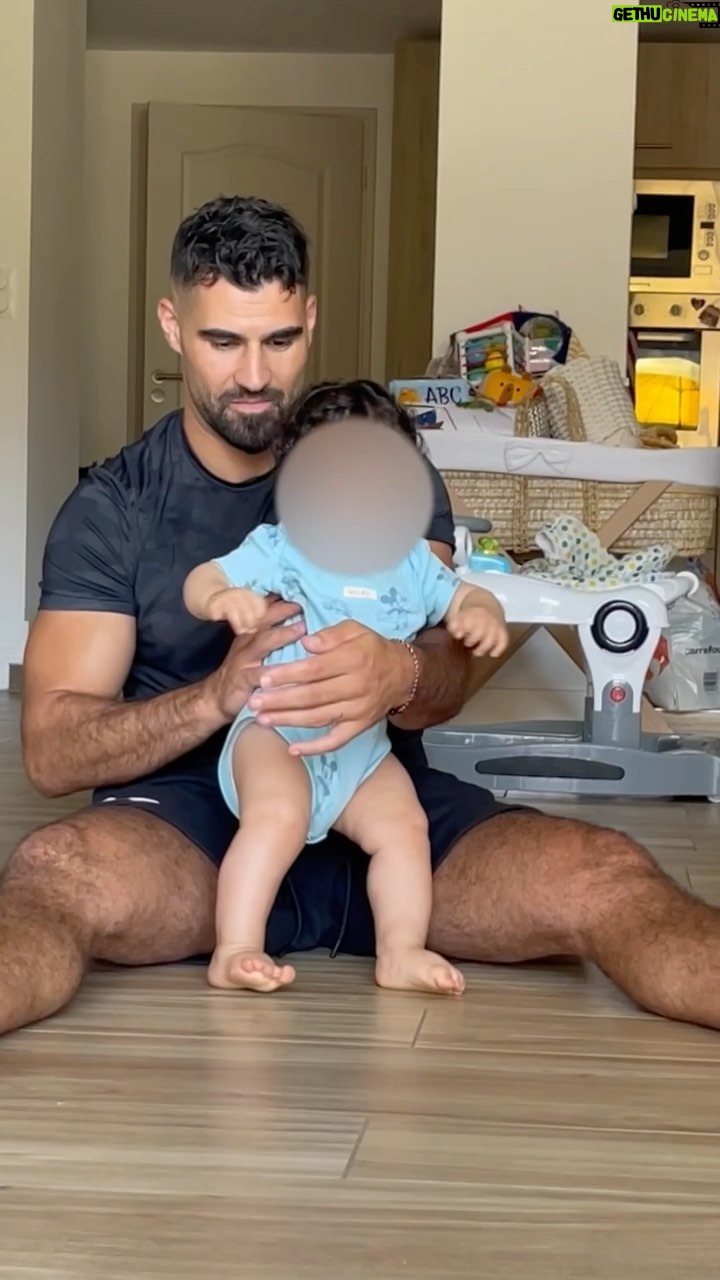 Alicia « Shanna » Kress Instagram - Quelques moments passés au mois d’août 😍 #vlog #unmecunemeuf #youtube