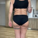 Alicia « Shanna » Kress Instagram - Tout est possible !!!! 😍 Certains diront que c’est Photoshop, j’appelle ça de la détermination! 💥💪🏼🔥 Quand je revois ces photos et ces vidéos 😫 Je suis montée jusqu’à 85kg après avoir accouché je pesais 78KG ! Il a fallut me reprendre en main! Et c’était pas gagner! 1 an et demi sans sport à bouffer toute la journée, 3 mois à être allité ma seule occupation la bouffe! Je ne me suis pas transformé en 10jours ou 1 mois ça m’a pris plus de 6mois mais me voilà aujourd’hui a 62kg !!!! 😍 Les photos en maillot on était prise aujourd’hui le 30 janvier 2024! Je poste ces photos et videos pour vous montrer qu’avec de l’acharnement, de la détermination on peut y arriver les amis ! Il ne faut pas lâcher même si parfois c’est difficile garde ton objectif en tête et va jusqu’au bout!!! J’ai suivi nos programmes de sport et alimentation si ça vous intéresse c’est sûr www.fitnesscamp.fr @fitness_camp_officiel en plus en ce moment c’est les soldes. 😍🥳 On a même fait un programme avec des alternatives sans sauts pour ceux qui ne peuvent pas sauter! A vous de jouer ! 💪🏼 Qui va venir rejoindre la team ?! @fitness_camp_officiel 😜 Allez motivation 😌