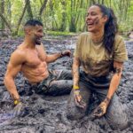 Alicia « Shanna » Kress Instagram - FITNESS CAMP 💣 @fitness_camp_officiel_ Voilà le nom qu’on a choisi pour notre proiet sport 🏋🏻‍♀️ LE THÈME DU PROJET : « L’ARMÉE » qui rassemble nos valeurs de discipline, de travail et de dépassement de soi. Bien sûr, notre projet sera à l’image de nous-mêmes 🤪 donc on y apporte notre GROSSE touche de FUN ! Notre objectif est de partager notre passion du SPORT avec vous et de le rendre accessible A TOUS ! Restez connectés on vous balance la date de lancement bientôt, à moins que tu es vu notre dernier vlog dans lequel tu as eu quelques indices 😜 Qui avait remarqué que notre logo reprend les grades de l’armée ? Signé : GÉNÉRAL MATIJAS et KAPORAL KRESS 🚨 À très vite les soldats ! #fitnesscamp #fitnesschallenge #summerbody #postpartum #couplegoals #bootygoals #nopainnogain