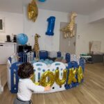 Alicia « Shanna » Kress Instagram – JOYEUX ANNIVERSAIRE NOTRE TRÉSOR 🎂

20.11.2023 : 1 an aujourd’hui ❤️

On t’aime si fort !
Chaque jour tu es notre cadeau exceptionnel !
Et on va passer toute notre vie à faire de la tienne une fête 🥳

Merci au ciel de m’offrir la famille de mes rêves 🥹

#birthdayboy #hb #joyeuxanniversaire #jetaime