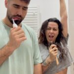 Alicia « Shanna » Kress Instagram – 06:50 ⏰ Le matin, il y a 2 teams..

tu es plutôt comme moi (John) ou comme ma femme (Alicia) ⁉️ 🤔

#truestory #couplefun #reveil #sdb
