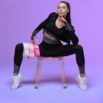 Alicia « Shanna » Kress Instagram – YEAHHHH 🎧

Ma nouvelle chanson « Booty Loco » est LE SON OFFICIEL DU NOUVEAU PROGRAMME qui porte le même nom 🍑

On a créé une chorégraphie qui devient votre échauffement favori à faire et refaire avant vos séances Booty qui arrivent ce dimanche 24 Septembre 💥

Retrouvez la chorégraphie complète gratuitement sur la chaîne YouTube Fitness Camp :
lien dispo dans la bio de @fitness_camp_officiel

Ca vous chauffe comment cet échauffement 🔥? Assez pour mettre votre alarme ⏰ prête à tout casser DIMANCHE 24 SEPTEMBRE ⁉️🥳

Avec mon amour @matijasjonathan et notre équipe @fitness_camp_officiel on va créer les plus beaux boules 🍑 du monde 🌍🤭

#warmup #dancechallenge #danceworkout #workoutvideo #fitnesscamp