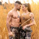 Alicia « Shanna » Kress Instagram – L’histoire n’est pas finie..

Le combat commence : 
RDV demain pour découvrir l’issue de notre GRAND PROJET 2024🔥
MR et MRS Smith ont laissé place à MR et MRS Fitnesscamp ! Alors cette version moderne vous en pensez quoi ? Qui est le plus amoché des 2 ? 😂

#fitnesscamp #workout #couplefight #fight #2024 #project #smith #acteurs