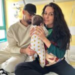 Alicia « Shanna » Kress Instagram - On sort de l’hôpital enfin 🙏🏼♥️ Comme vous le savez on vous raconte toute notre petite vie dans nos vlog. Le dernier vient de sortir il y’a quelques minutes le lien est dans notre bio 🙏🏼 Bisous à tous et merci de votre soutien pour tous les message que l’on a reçu ♥️