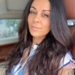 Alicia « Shanna » Kress Instagram - Hey… quoi de prévu pour vos vacances ? Nous ça sera : Fin du mois de juillet et un mois d’août chargé avec nos vidéos YouTube 🎥, organisation, réunions, trouver lieu de tournage, réflexion sur de nouvelles vidéos, montage et derush Du taff quoi 😝 Et bien sûr on est aussi sur le projet @fitness_camp_officiel on vous prépare de nouvelles choses ! Ça bosse les amis 👌💪🏼 Bien évidemment dans nos vlogs on vous raconte tout et notamment notre descision sur le Portugal restez connectés ☀️😍