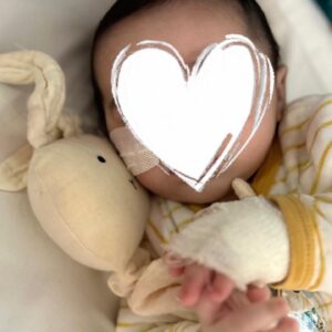 Alicia « Shanna » Kress Instagram - On sort de l’hôpital enfin 🙏🏼♥️
Comme vous le savez on vous raconte toute notre petite vie dans nos vlog.
Le dernier vient de sortir il y’a quelques minutes le lien est dans notre bio 🙏🏼
Bisous à tous et merci de votre soutien pour tous les message que l’on a reçu ♥️