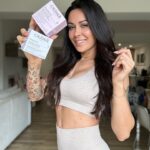 Alicia « Shanna » Kress Instagram - Concours! Ce n’est pas un partenariat ! 😍 Pour vous remerciez, les filles 😍 Pour participer : - like le post - commente le post - taggue 2 copines à toi en commentaire Vous me suivez et me soutenez dans mes projets cette fois-ci c’est à moi de vous faire plaisir 🙏🏼♥️ J’utilise les produits de la game @caudaliefrance depuis maintenant 1 an j’ai eu un réel effet sur ma peau donc voilà c’est cadeau 1- Soin visage @caudaliefrance resveratrol-lift « Anti-âge » - 1 crème visage et cou de jour - 1 crème de nuit - 1 sérum liftant 1 Nettoyant de la marque @garanciabeauty (micropeeling sans grains) 2- Soin visage @caudaliefrance « Anti-taches » - 1 sérum éclat anti-taches - 1 essence glycolique - 1 crème de jour - 1 crème de nuit - 1 Nettoyant de la marque @garanciabeauty (micro peeling sans grains) Bonne chance les filles résultat du concours lundi 26 dans mes stories 😍🙏🏼 Bisous 😘
