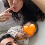 Alicia « Shanna » Kress Instagram – Un an jour pour jour où tu es arrivé mon fils! 😍♥️
Tu m’as transformé je suis une autre femme et je préfère tellement celle que je suis devenue grâce à toi et à ton papa 😍♥️🙏🏼
J’me rappelle,
moi qui disait “je ne sais pas si j’aurai l’instinct maternelle 😣”
😂😂😂 tu ne peux pas avoir plus l’instinct maternelle que moi 😂😍🙏🏼
Tous les jours on vit une aventure à tes côtés mon fils! Une aventure exceptionnelle Notre trésor ♥️♥️♥️♥️
Tellement hâte de découvrir la suite ♥️
