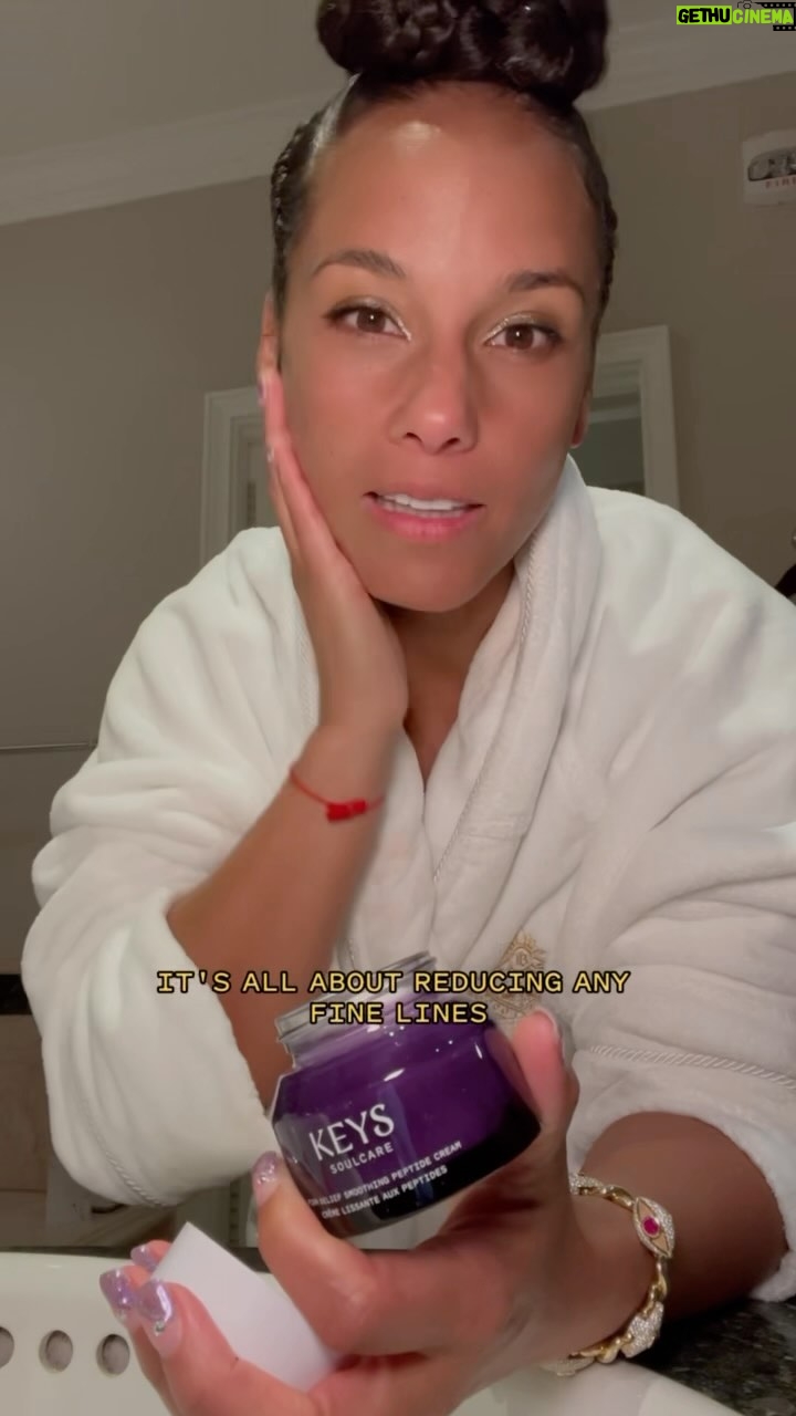 Alicia Keys Instagram - My newest obsession: @keyssoulcare’s Firm Belief Smoothing Peptide Cream! 💜 Immediate & all-day hydration 💦💦 Infused with a multi-peptide blend, hyaluronic acid, and astragalus extract for youthful, smoothed, hydrated radiance🤩🤩🤩 Rejuvenate your skin and take in the affirmation: You are stronger than you know!! Shop now online at @amazon KeysSoulcare.com #KeysSoulcare